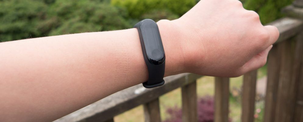 小米乐队3:在您未看到此之前,不要购买Fitbit