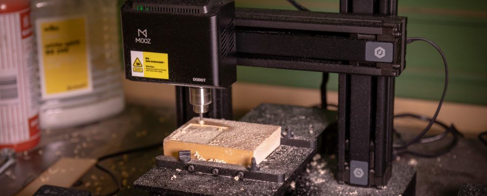 使用这款疯狂的Dobo​​t Mooz机器切割，燃烧和融化所有东西（可惜！）