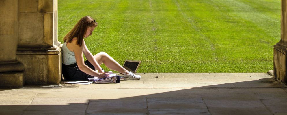 所有价格低于$ 400的学生最佳笔记本电脑