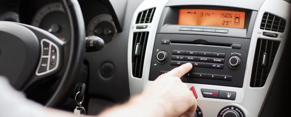 哪些音乐,播客和广播应用程序可与Android Auto配合使用?