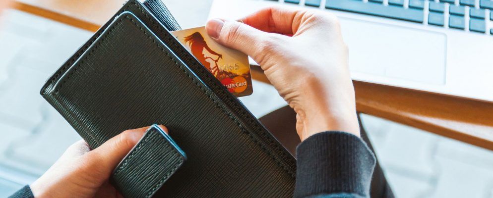 您可以使用信用卡信息信任浏览器吗？