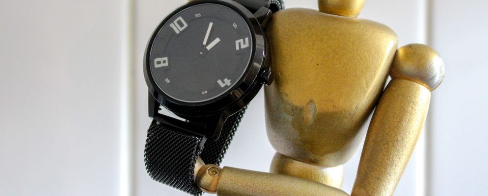 联想Watch X是一款引人注目的但糟糕的智能手表