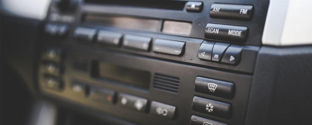 FM发射器应用程序正常工作吗?如何从手机发送广播