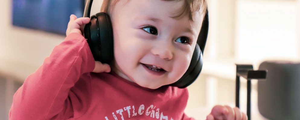 适用于儿童的7种最佳降噪耳机