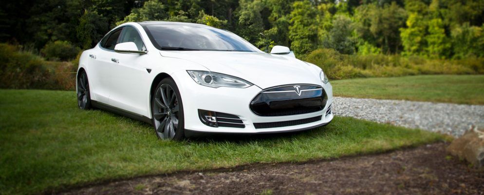 8个电动车主必备的智能手机应用程序