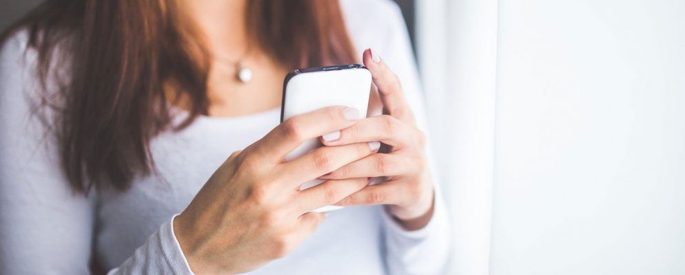 您今天可以购买的5款最佳功能手机