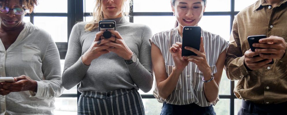 5个与朋友或陌生人聊天的怪异消息应用程序