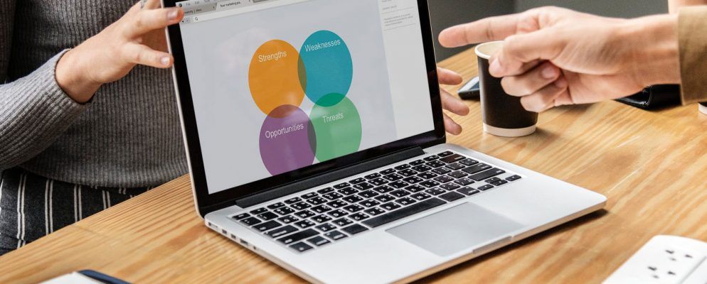 如何在Canva中创建完美的专业演示文稿