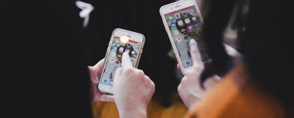 适用于Android和iPhone的5种最佳屏幕共享应用程序