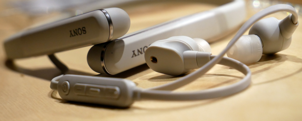 推出索尼耳机，扬声器和新的360真实音频