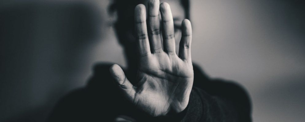 如何在LinkedIn上阻止某人