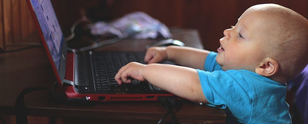 适用于价格便宜且坚固耐用的5款最佳儿童笔记本电脑