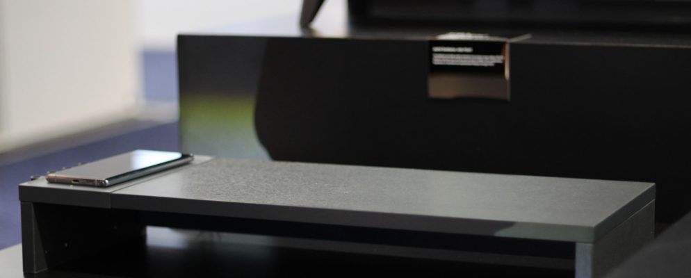 Pout推出Eyes 9 Single:时尚的多合一充电台工作站