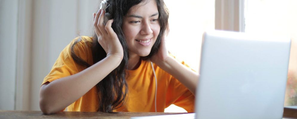 适用于家庭办公室的5种最佳耳机