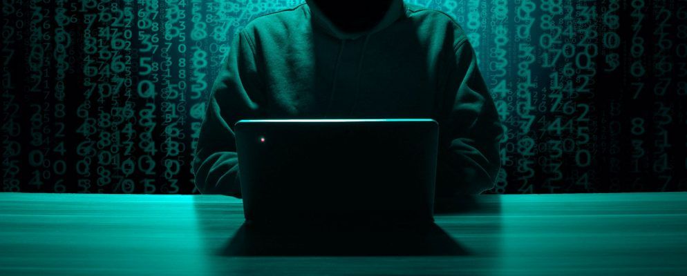 什么是旁道攻击？黑客如何在不触及安全的情况下破解安全