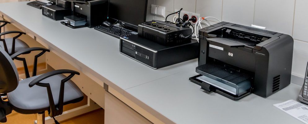 打印机离线？ Windows 10中将其恢复在线的10个修复