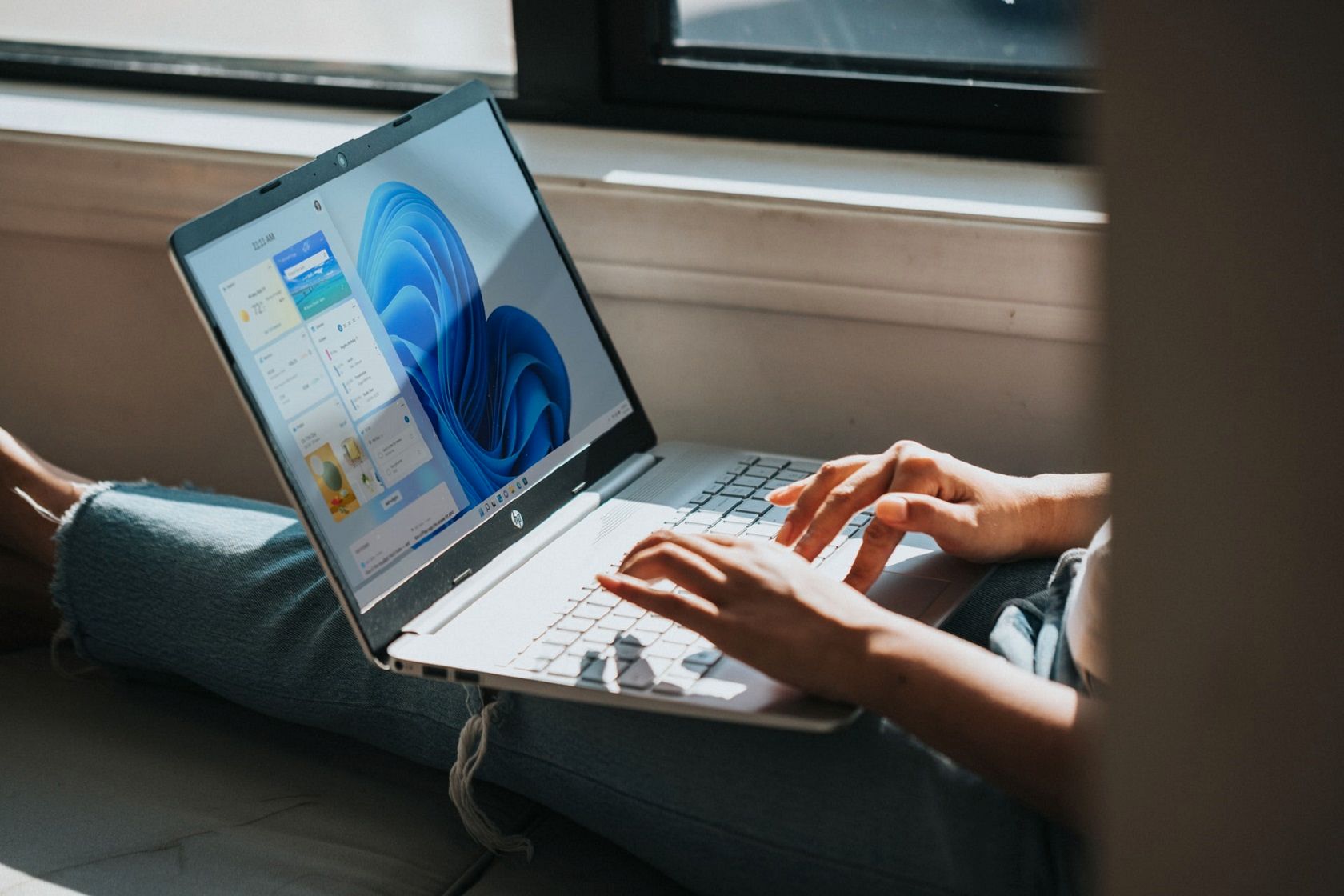 如何使用 Windows 11 的娱乐小工具