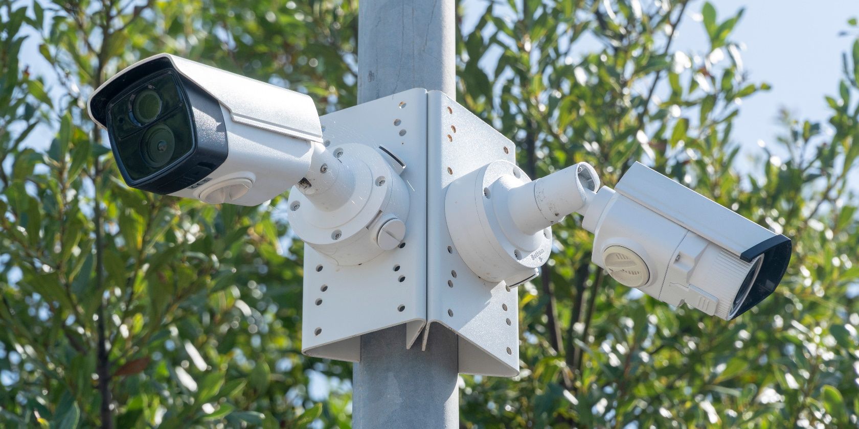 带 DVR 的 7 款最佳户外安全摄像头