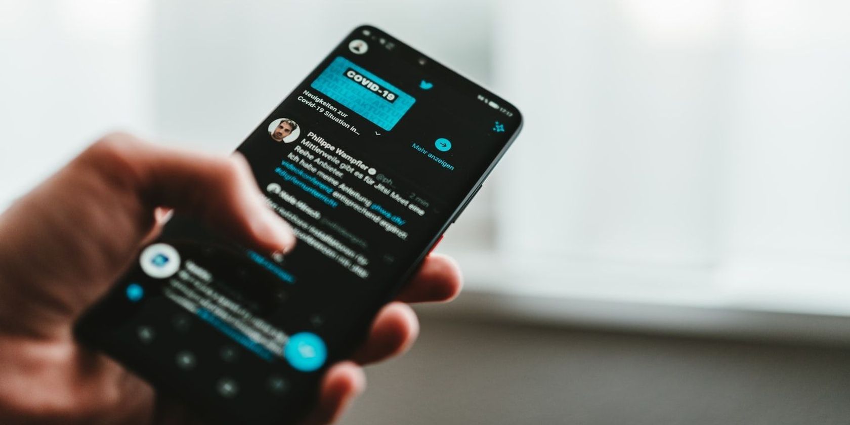 如何从特定日期搜索推文